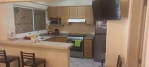 Microonde, forno, macchina per tè/caffè, pentole/stoviglie/utensili