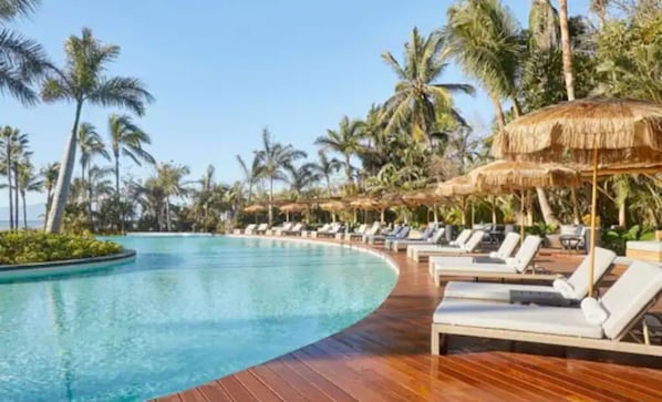 Indoor pool, outdoor pool