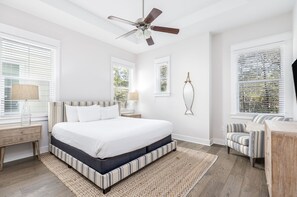 3 bedrooms, iron/ironing board, free WiFi, bed sheets - Cozy 3bed townhome close to beach/step from Hub (Rosemary Beach)