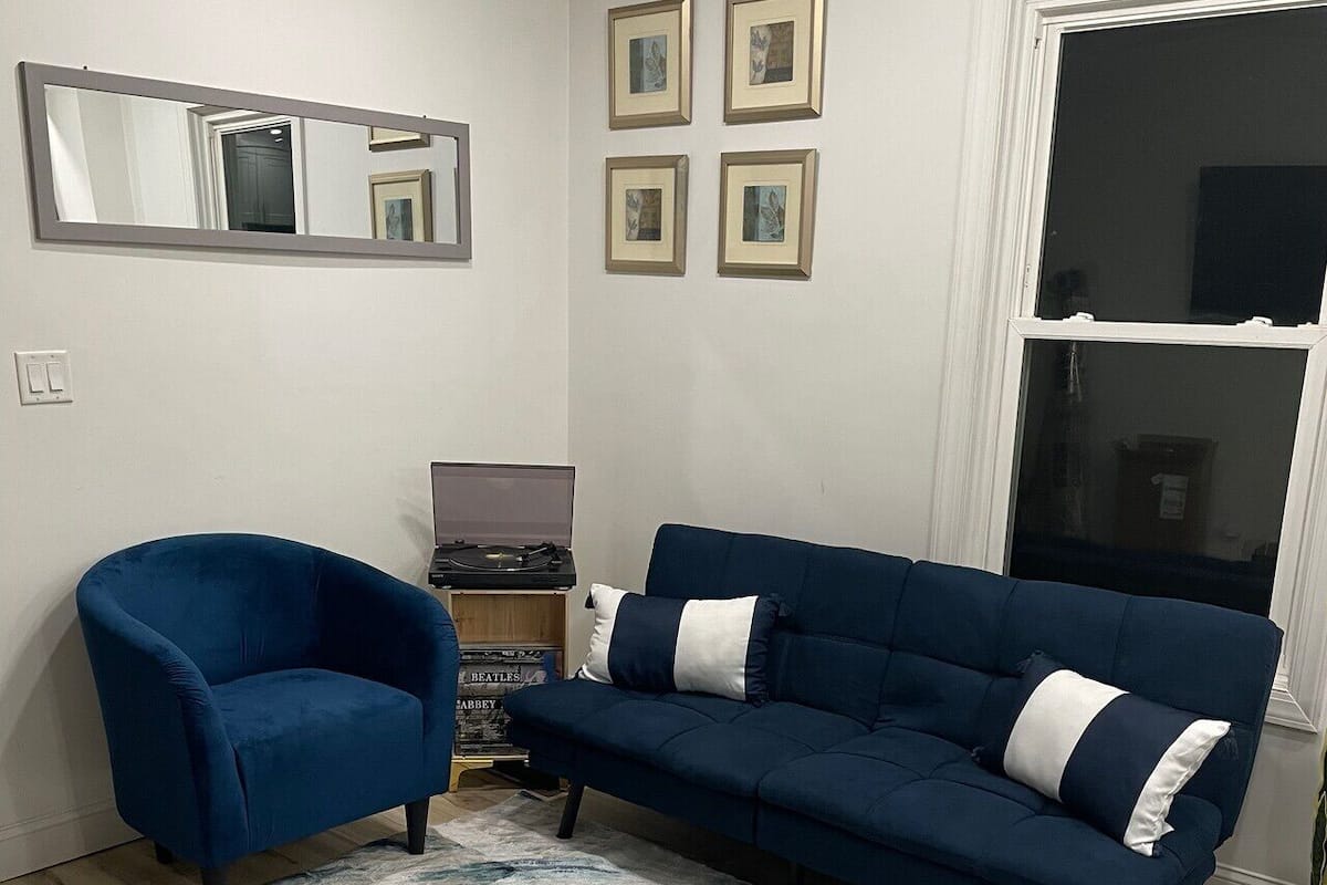 Luxury Apartment, 3 Bedrooms | Living area | 55-inch Smart TV with digital channels, TV, pay films