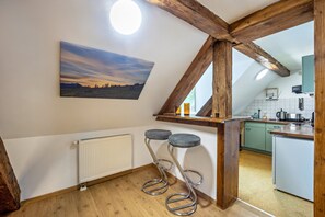 Kühlschrank, Ofen, Herdplatte, Geschirrspüler