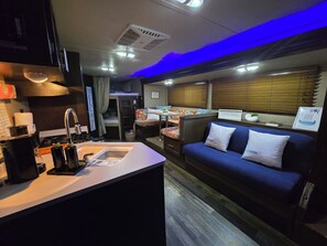 Interior - Enjoy a cozy space in a RV Camper w/hot tub, near beaches. (Lajas)