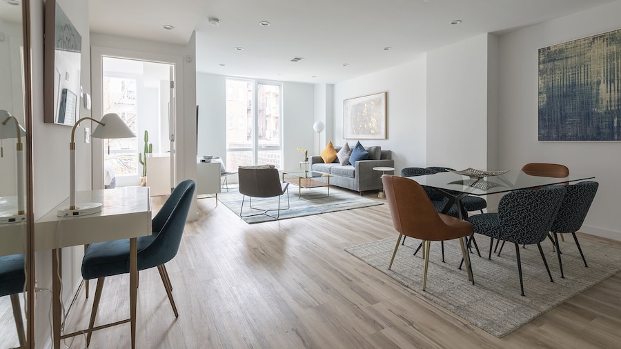 Stylish 3BR Retreat w Private Deck Near NYC