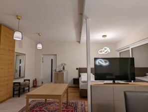 2 chambres, coffres-forts dans les chambres, bureau, Wi-Fi