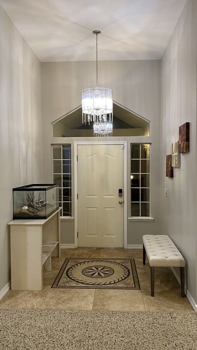 Beautiful peaceful desirable home in Madera Rancho