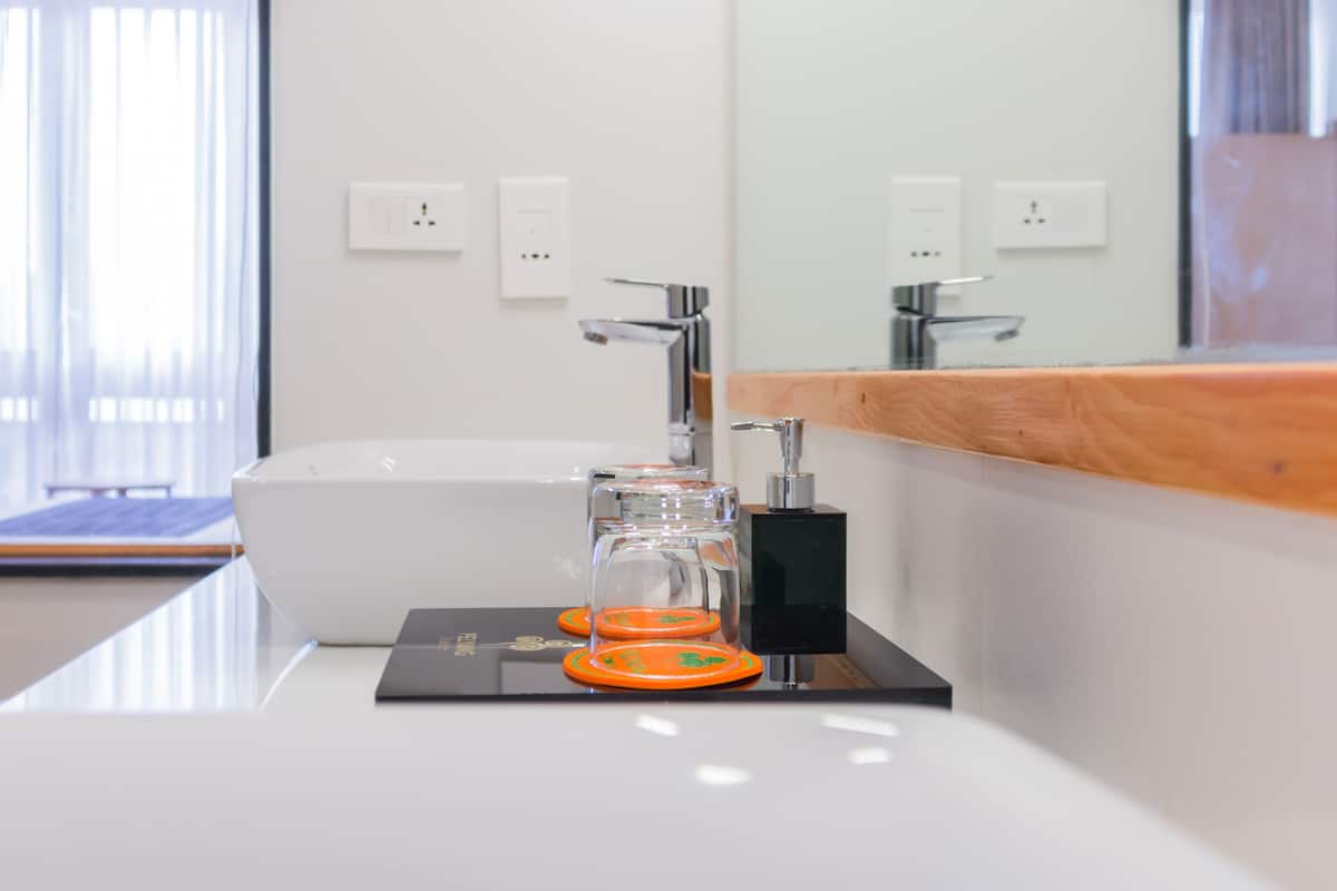 Free toiletries, hair dryer, bathrobes, slippers