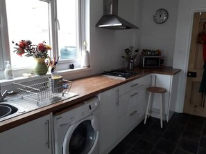 Private kitchen - Quiet central location, comfortable, homely and relaxed (Cardiff)