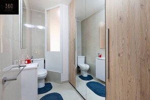 Hair dryer, towels - A fully equipped 2BR maisonette w/ Private Terrace (Il-Gżira)