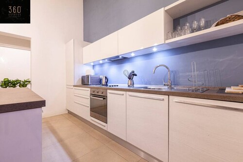 Sliema Ferries 4BR spacious Home with BBQ, Outdoor