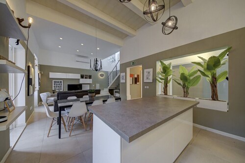 Sliema Ferries 4BR spacious Home with BBQ, Outdoor