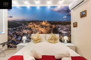 4 soveværelser, skrivebord, strygejern/strygebræt, weekendseng