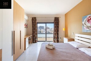 3 bedrooms, desk, iron/ironing board, travel cot