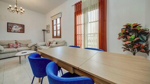 Interior - Central APT 5mins to promenade with SOFA AC & WIFI (Sliema)