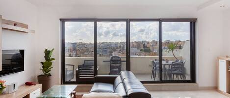 Fernseher, Stereoanlage