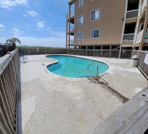 Pool - The Narrow Nest @ Sand Pebbles (Carolina Beach)