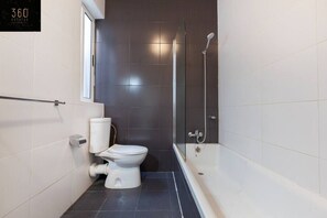 Hair dryer, towels - Da Vinci · Spacious central 2BR, just off UNI/Hospital & WIFI (L-Imsida)