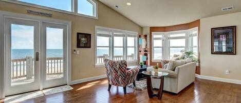 Televisión, chimenea, oficina