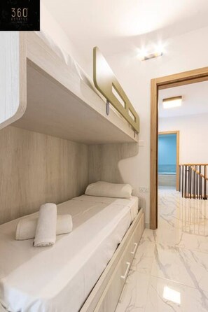 Nicht klassifiziertes Bild, 2 von 19, Schaltfläche