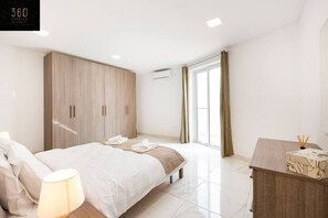 3 bedrooms, desk, iron/ironing board, WiFi - Beautiful, central home with all amenities + WIFI (Tal-Pietà)