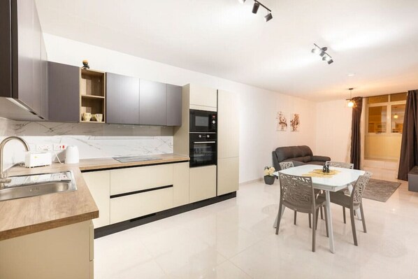Fridge, microwave, oven, dishwasher