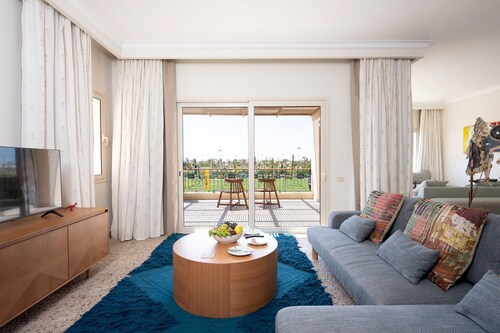 VESTA - Luxury APT - 2BR - Golf (II)