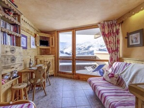 TV - 808 Grande Masse by Interhome (Les Menuires)