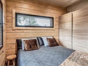 3 makuuhuonetta, internet