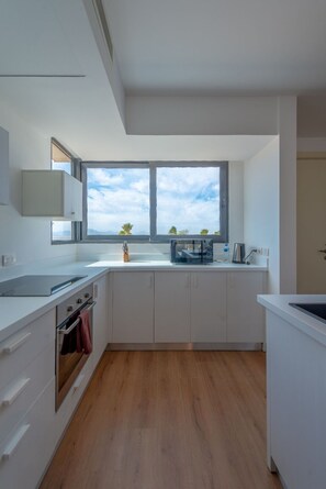 Fridge, microwave - VESTA - Superior Villa (VIII) - 2BR - Wadi Jebal (Hurghada)