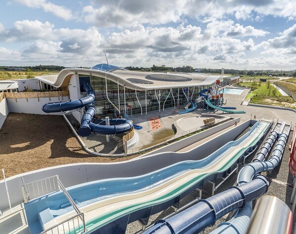 Pool - Charming renovated stone cottage in quiet area with garden and terrace. Sleeps 4 (Pleslin-Trigavou)