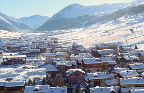 Aerial view - Are you ready for your relaxing vacation in Livigno? Come and discover! (Livigno)