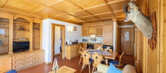 Comfort and tranquility inside the three-room Maloja apartment in Livigno