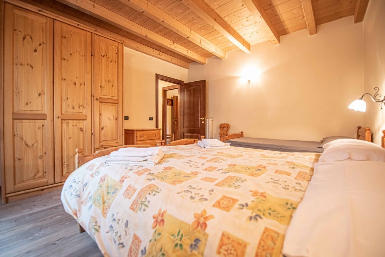 1 camera, Wi-Fi, lenzuola