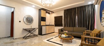 YANNA APARTMENTS BY KHALIQUES