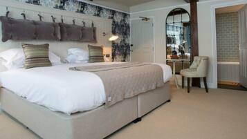 Escrivaninha, Wi-Fi de cortesia, roupa de cama