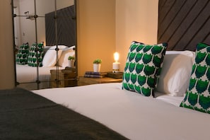 Deluxe Double Room | Desk, free WiFi, bed sheets
