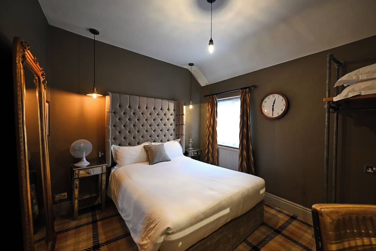더블룸 | 책상, 무료 WiFi, 침대 시트