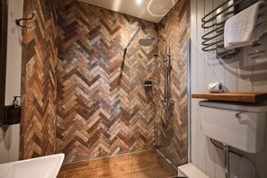 Bathroom - The King's Head (Beverley)