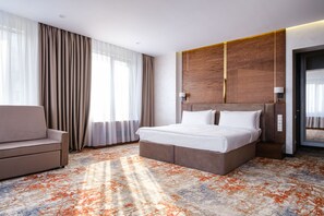 Luxury Double or Twin Room | Premium bedding, minibar, in-room safe, desk - Grand Mildom Hotel (Almaty)
