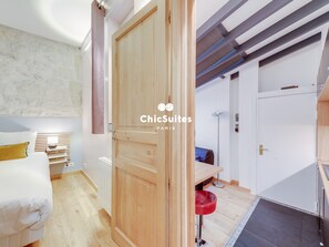 1 bedroom, iron/ironing board, WiFi