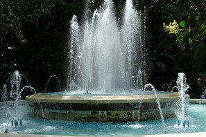 Innenpool, Außenpool