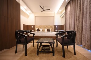 Executive lounge - Fairvacanze Inns & Suites Lucknow (Lucknow)