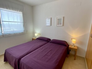 3 bedrooms, free WiFi, bed sheets