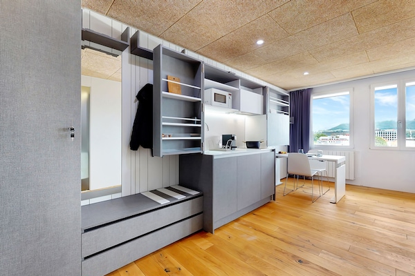 Studio Deluxe | Couette en duvet d'oie, matelas mémoire de forme