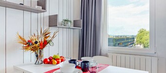 Evi's Home Hotel & Apartments