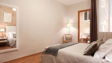 3 dormitorios, tabla de planchar con plancha, wifi gratis y ropa de cama