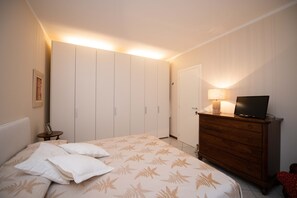 Appartamento Basic | 2 camere, ferro/asse da stiro, Wi-Fi gratuito, lenzuola