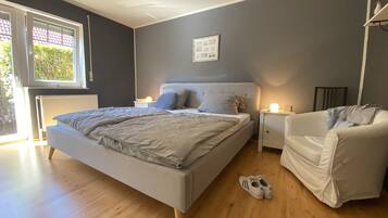 2 bedrooms, free WiFi, bed sheets, wheelchair access