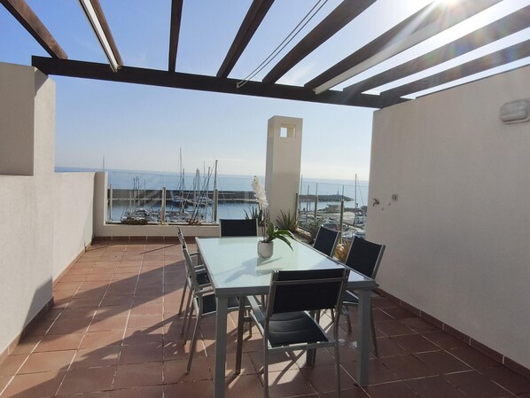 Outdoor dining - Apartment 50m from the Beach - L'Ametlla de Mar (L'Ametlla de Mar)