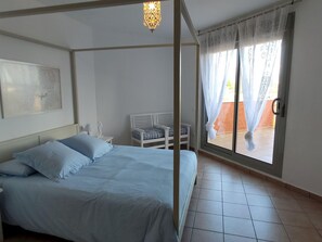 4 chambres, Wi-Fi gratuit, draps fournis