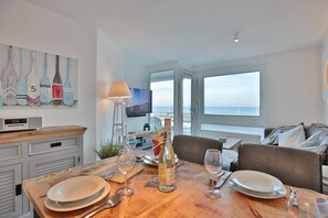 تناول الطعام